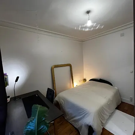 Homestay Deluxe Paris